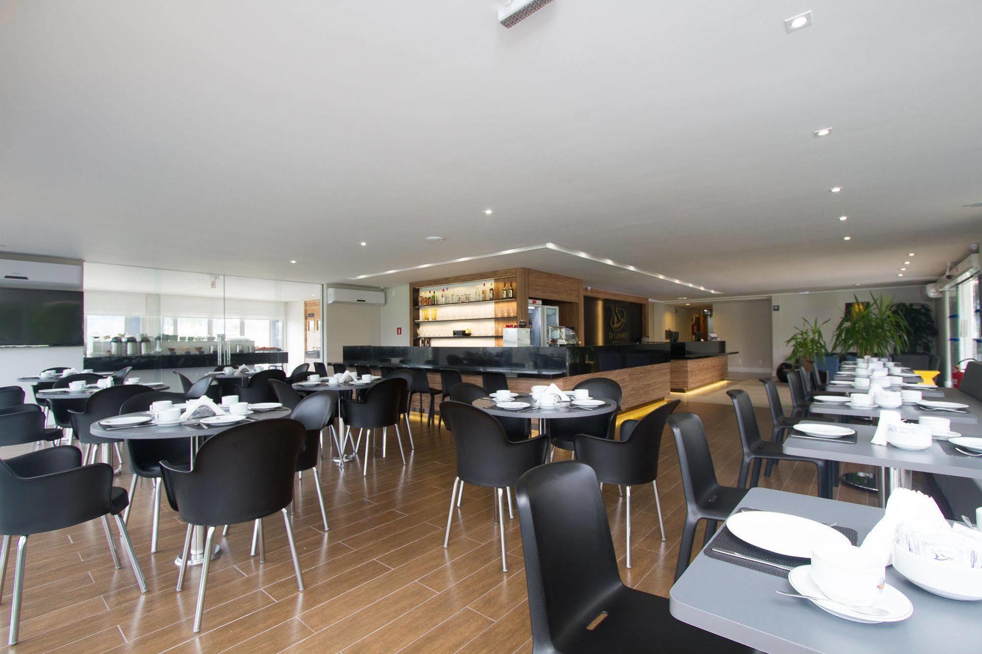 Le Canard Joinville Exterior foto
